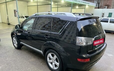 Mitsubishi Outlander III рестайлинг 3, 2008 год, 1 300 000 рублей, 3 фотография