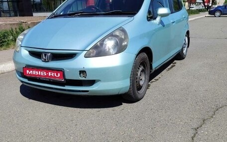 Honda Fit III, 2001 год, 390 000 рублей, 1 фотография