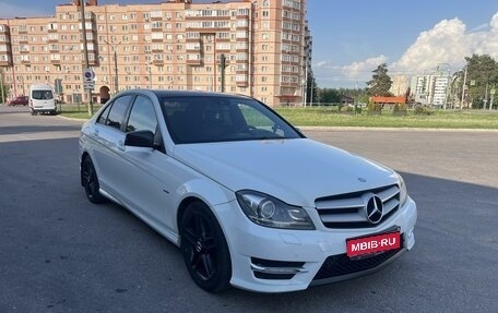 Mercedes-Benz C-Класс, 2011 год, 1 380 000 рублей, 1 фотография