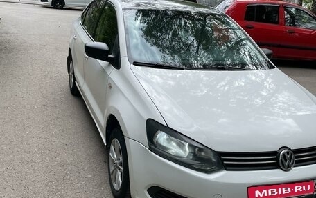 Volkswagen Polo VI (EU Market), 2013 год, 670 000 рублей, 1 фотография