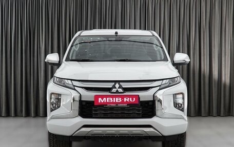 Mitsubishi L200 IV рестайлинг, 2023 год, 4 500 000 рублей, 3 фотография