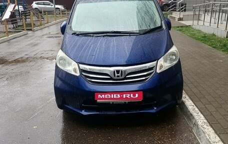 Honda Freed I, 2012 год, 1 225 000 рублей, 3 фотография