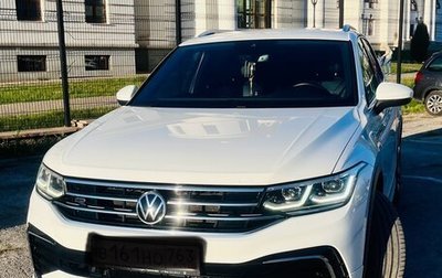 Volkswagen Tiguan II, 2021 год, 4 050 000 рублей, 1 фотография