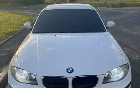 BMW 1 серия, 2008 год, 1 000 000 рублей, 1 фотография