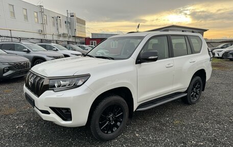 Toyota Land Cruiser Prado 150 рестайлинг 2, 2021 год, 11 000 000 рублей, 1 фотография