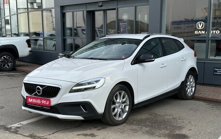 Volvo V40 Cross Country I, 2017 год, 2 090 000 рублей, 1 фотография