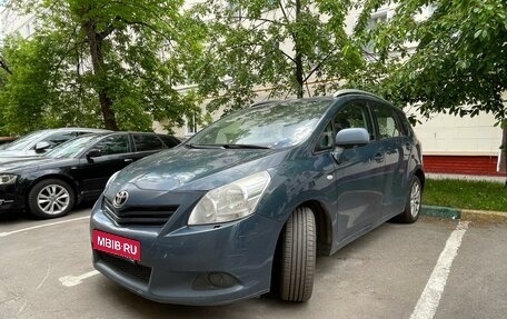 Toyota Verso I, 2010 год, 1 000 000 рублей, 1 фотография