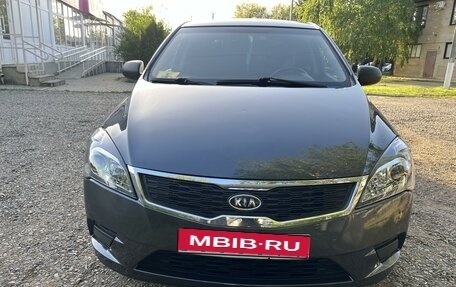 KIA cee'd I рестайлинг, 2011 год, 765 000 рублей, 1 фотография