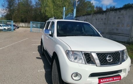 Nissan Pathfinder, 2011 год, 1 789 000 рублей, 3 фотография