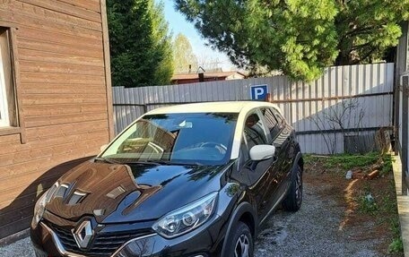 Renault Kaptur I рестайлинг, 2018 год, 1 650 000 рублей, 3 фотография