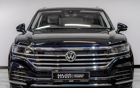 Volkswagen Touareg III, 2019 год, 6 750 000 рублей, 2 фотография