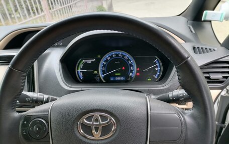 Toyota Noah III, 2014 год, 1 900 000 рублей, 3 фотография
