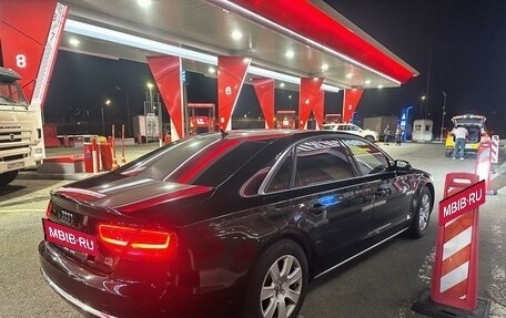 Audi A8, 2011 год, 1 570 000 рублей, 4 фотография