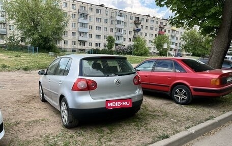 Volkswagen Golf V, 2004 год, 415 000 рублей, 3 фотография