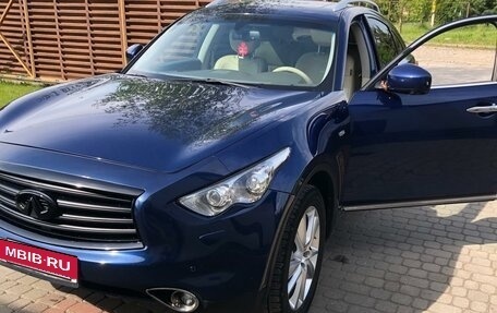 Infiniti FX II, 2012 год, 1 870 000 рублей, 3 фотография