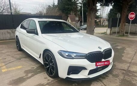 BMW 5 серия, 2019 год, 3 335 000 рублей, 2 фотография
