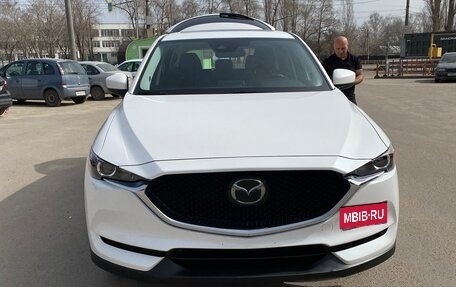 Mazda CX-5 II, 2018 год, 2 300 000 рублей, 1 фотография