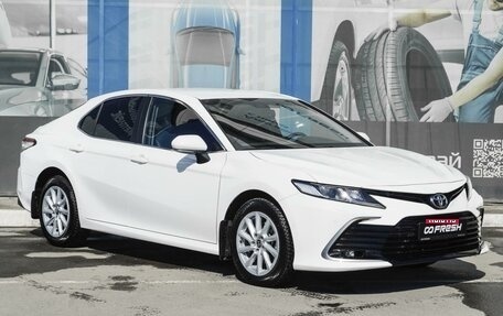 Toyota Camry, 2021 год, 3 599 000 рублей, 1 фотография