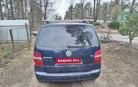 Volkswagen Touran III, 2003 год, 420 000 рублей, 4 фотография