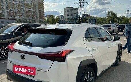 Lexus UX I, 2019 год, 2 940 000 рублей, 3 фотография