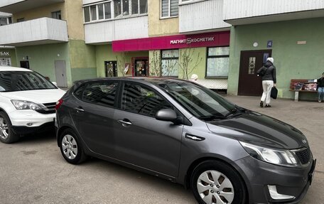 KIA Rio III рестайлинг, 2013 год, 800 000 рублей, 2 фотография