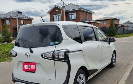 Toyota Sienta II, 2018 год, 1 650 000 рублей, 4 фотография