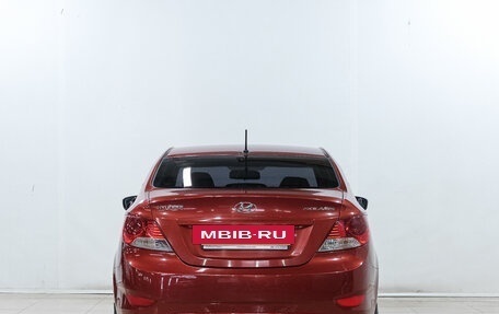 Hyundai Solaris II рестайлинг, 2011 год, 949 000 рублей, 4 фотография