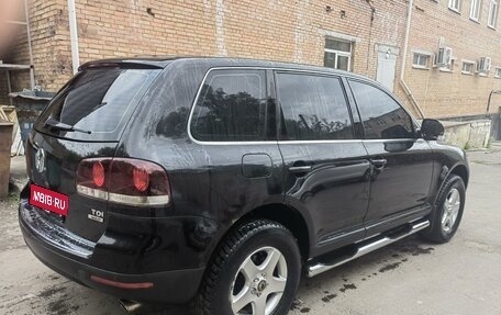 Volkswagen Touareg III, 2004 год, 1 050 000 рублей, 1 фотография