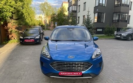 Ford Escape, 2019 год, 1 900 000 рублей, 2 фотография