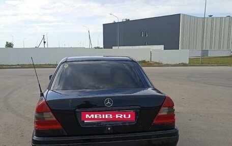 Mercedes-Benz C-Класс, 1995 год, 200 000 рублей, 2 фотография