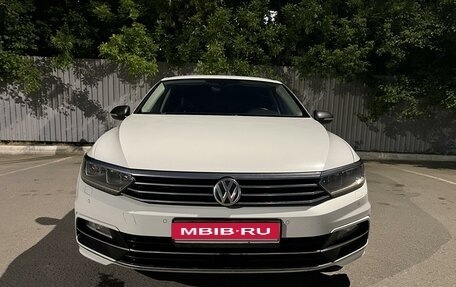 Volkswagen Passat B8 рестайлинг, 2017 год, 2 450 000 рублей, 1 фотография