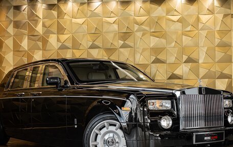 Rolls-Royce Phantom VII рестайлинг, 2006 год, 83 000 000 рублей, 1 фотография