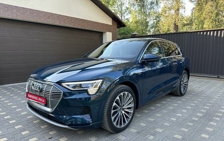 Audi e-tron I, 2021 год, 9 490 000 рублей, 1 фотография