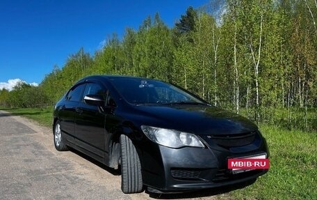 Honda Civic VIII, 2010 год, 1 100 000 рублей, 2 фотография