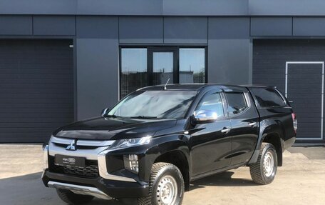 Mitsubishi L200 IV рестайлинг, 2021 год, 2 699 000 рублей, 3 фотография