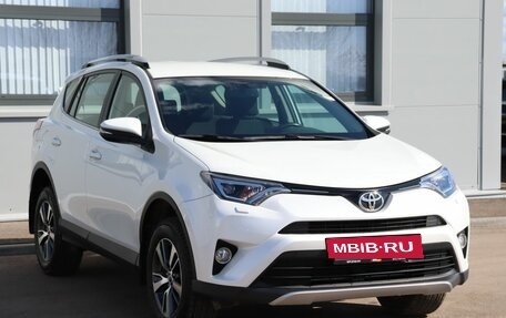 Toyota RAV4, 2018 год, 2 969 000 рублей, 3 фотография