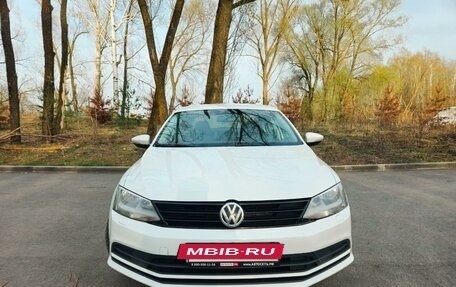 Volkswagen Jetta VI, 2017 год, 1 270 000 рублей, 2 фотография