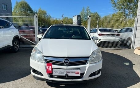 Opel Astra J, 2009 год, 2 фотография