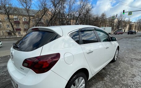 Opel Astra J, 2012 год, 719 000 рублей, 2 фотография