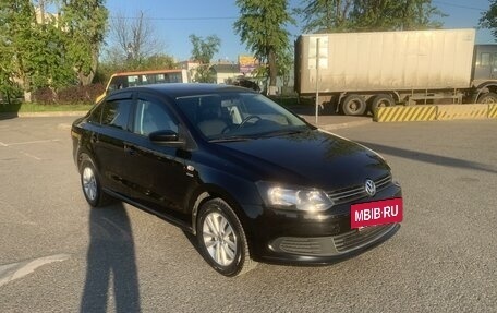 Volkswagen Polo VI (EU Market), 2013 год, 1 070 000 рублей, 3 фотография