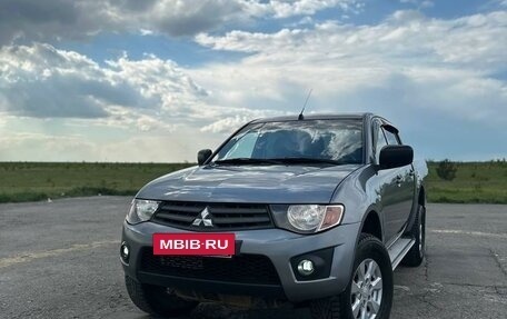 Mitsubishi L200 IV рестайлинг, 2014 год, 1 300 000 рублей, 2 фотография