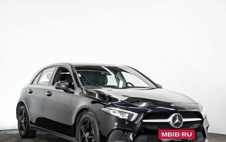 Mercedes-Benz A-Класс, 2019 год, 2 530 000 рублей, 3 фотография