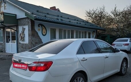 Toyota Camry, 2014 год, 1 720 000 рублей, 5 фотография