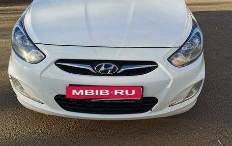 Hyundai Solaris II рестайлинг, 2012 год, 1 010 000 рублей, 2 фотография