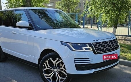 Land Rover Range Rover IV рестайлинг, 2018 год, 6 750 000 рублей, 3 фотография