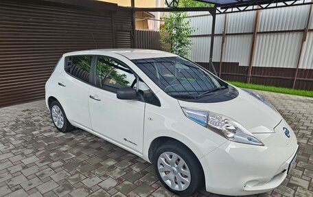 Nissan Leaf I, 2016 год, 1 250 000 рублей, 2 фотография