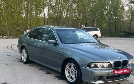 BMW 5 серия, 2002 год, 599 999 рублей, 3 фотография