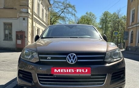 Volkswagen Touareg III, 2013 год, 2 100 000 рублей, 2 фотография
