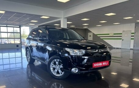 Mitsubishi Outlander III рестайлинг 3, 2013 год, 2 195 000 рублей, 5 фотография