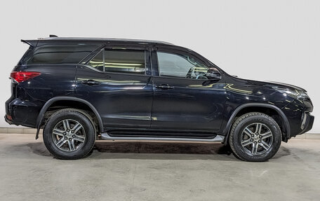 Toyota Fortuner II, 2019 год, 3 450 000 рублей, 4 фотография